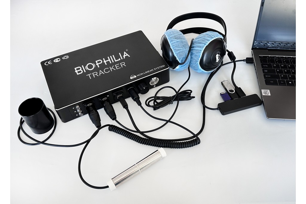 Biophilia Tracker = Rehabilitation Training